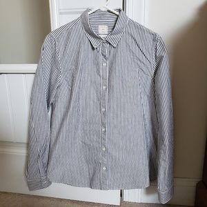 GAP The Fitted Boyfriend button-down shirt